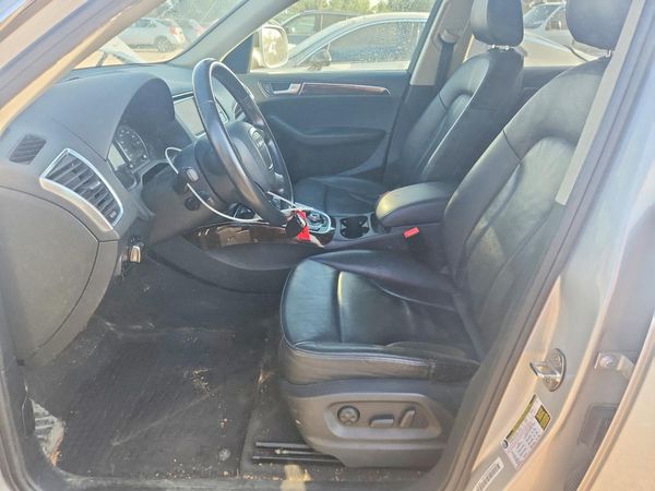 2012 AUDI Q5 Premium Plus
