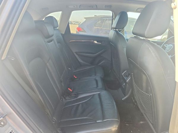 2012 AUDI Q5 Premium Plus