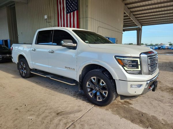 2023 NISSAN TITAN Crew Cab