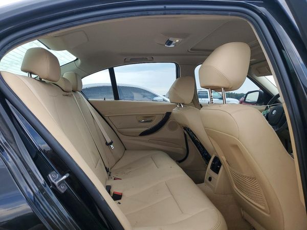 2016 BMW 320