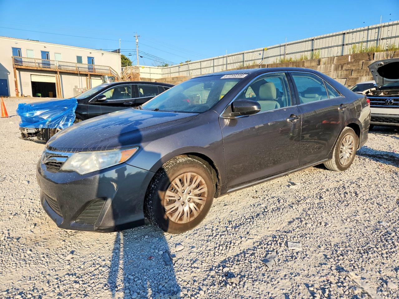 2014 TOYOTA CAMRY
