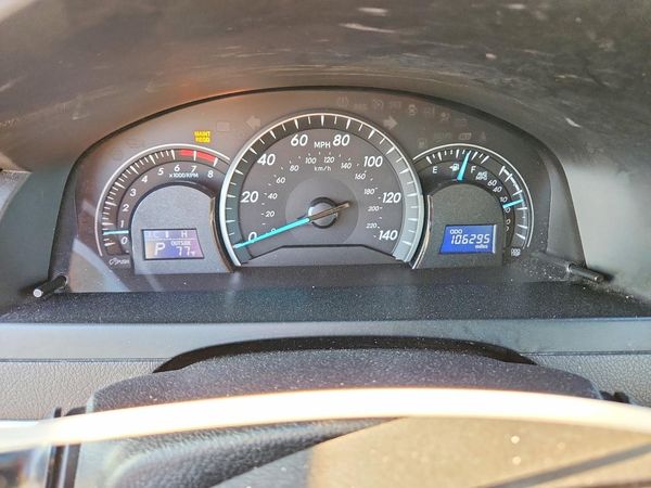 2014 TOYOTA CAMRY
