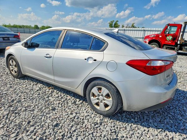 2016 KIA FORTE GL (Middle-Low Grade)