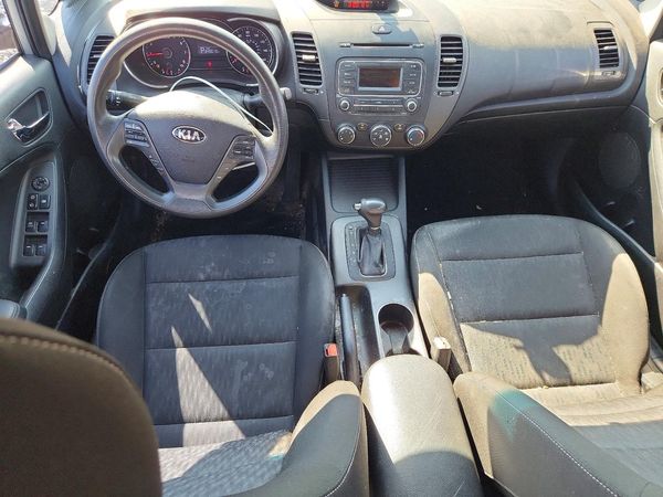 2016 KIA FORTE GL (Middle-Low Grade)