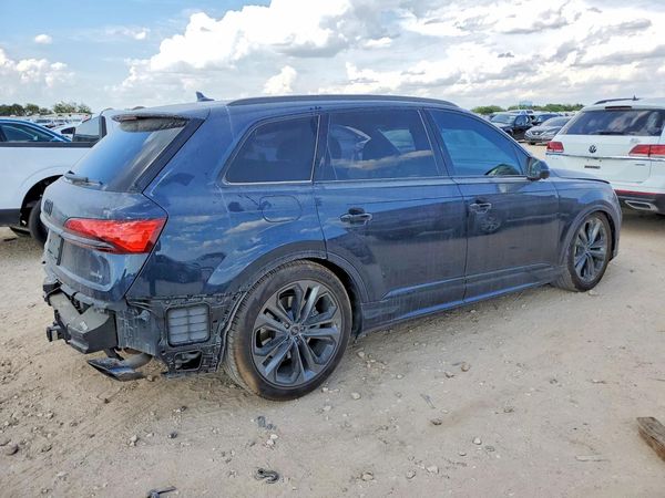 2025 AUDI Q7 quattro Prestige