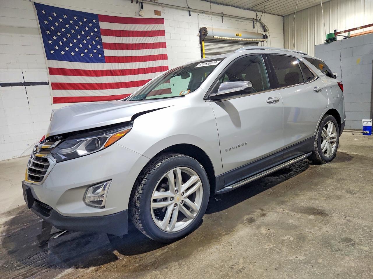 2018 CHEVROLET EQUINOX Premier (1LZ)