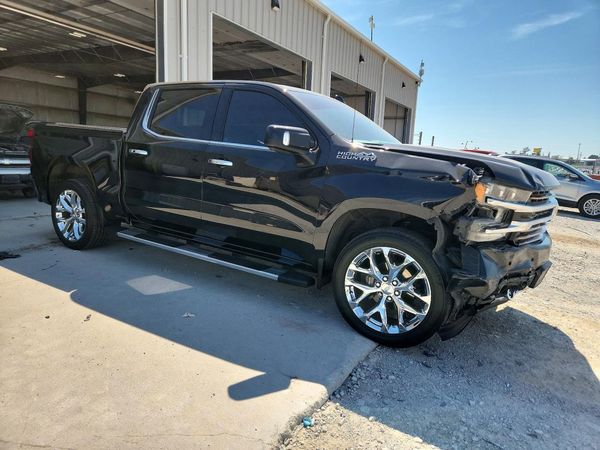 2020 CHEVROLET SILVERADO High Country — Passenger 3/4