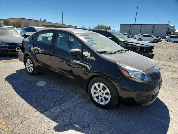2013 KIA RIO