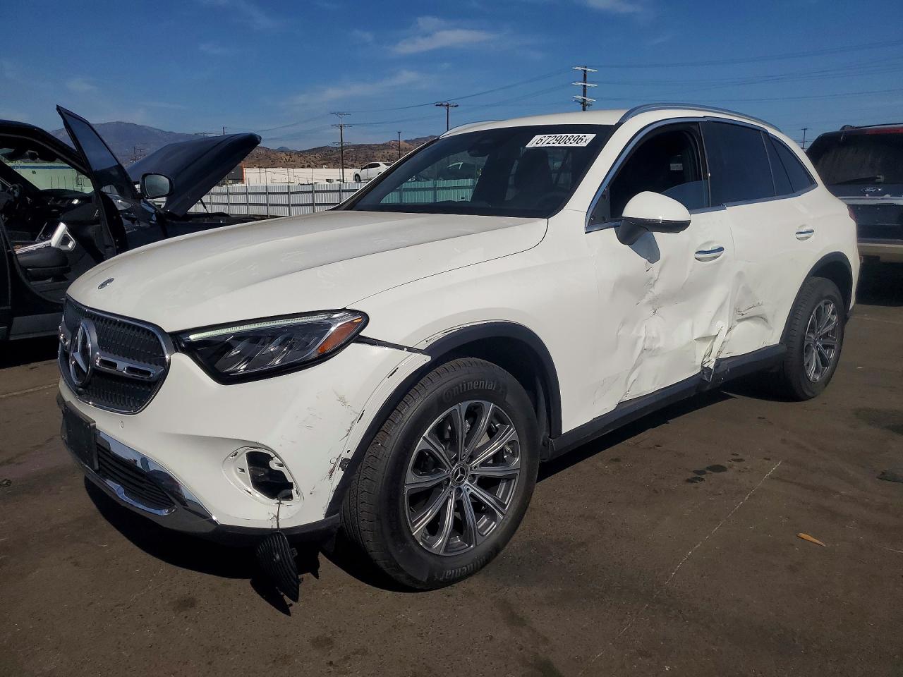 2026 MERCEDES-BENZ GLC
