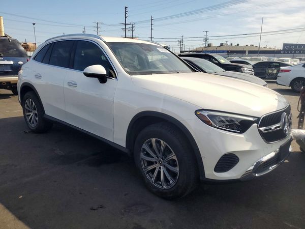 2026 MERCEDES-BENZ GLC