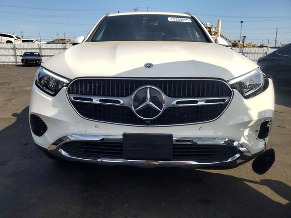 2026 MERCEDES-BENZ GLC