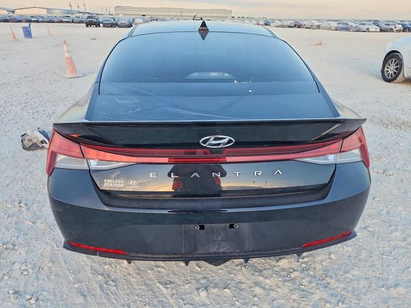 2023 HYUNDAI ELANTRA
