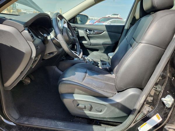 2019 NISSAN ROGUE — DENT