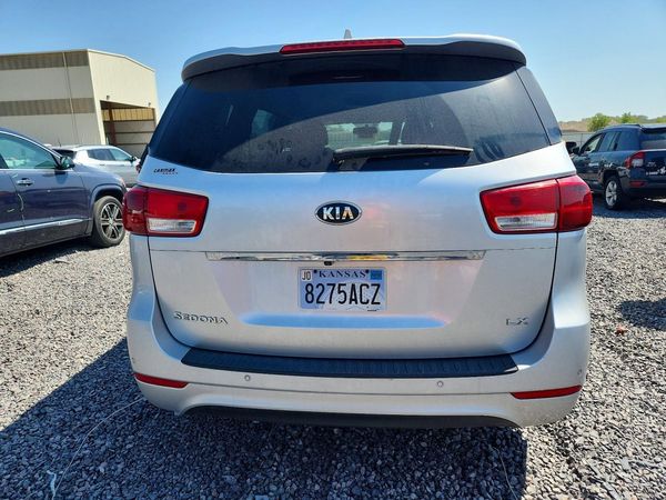 2016 KIA SEDONA