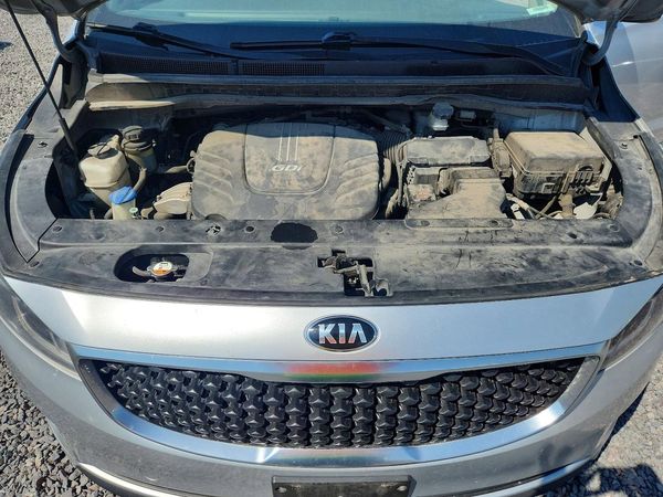2016 KIA SEDONA