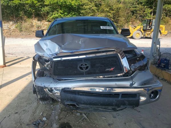 2013 TOYOTA TUNDRA SR5 — DIRF