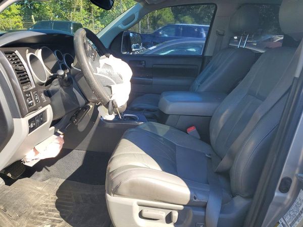 2013 TOYOTA TUNDRA SR5 — DENT