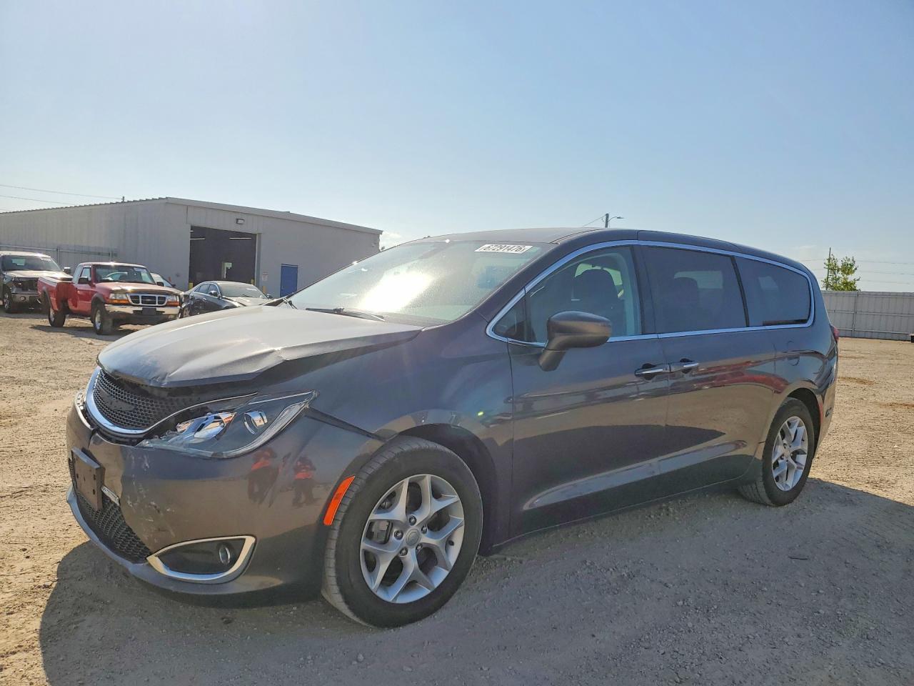 2019 CHRYSLER PACIFICA