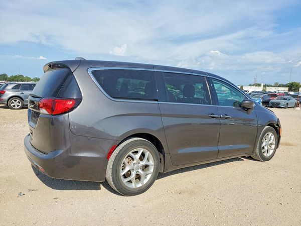 2019 CHRYSLER PACIFICA