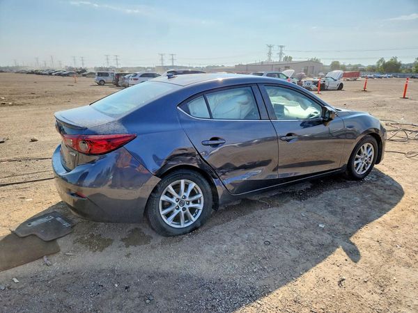 2015 MAZDA 3