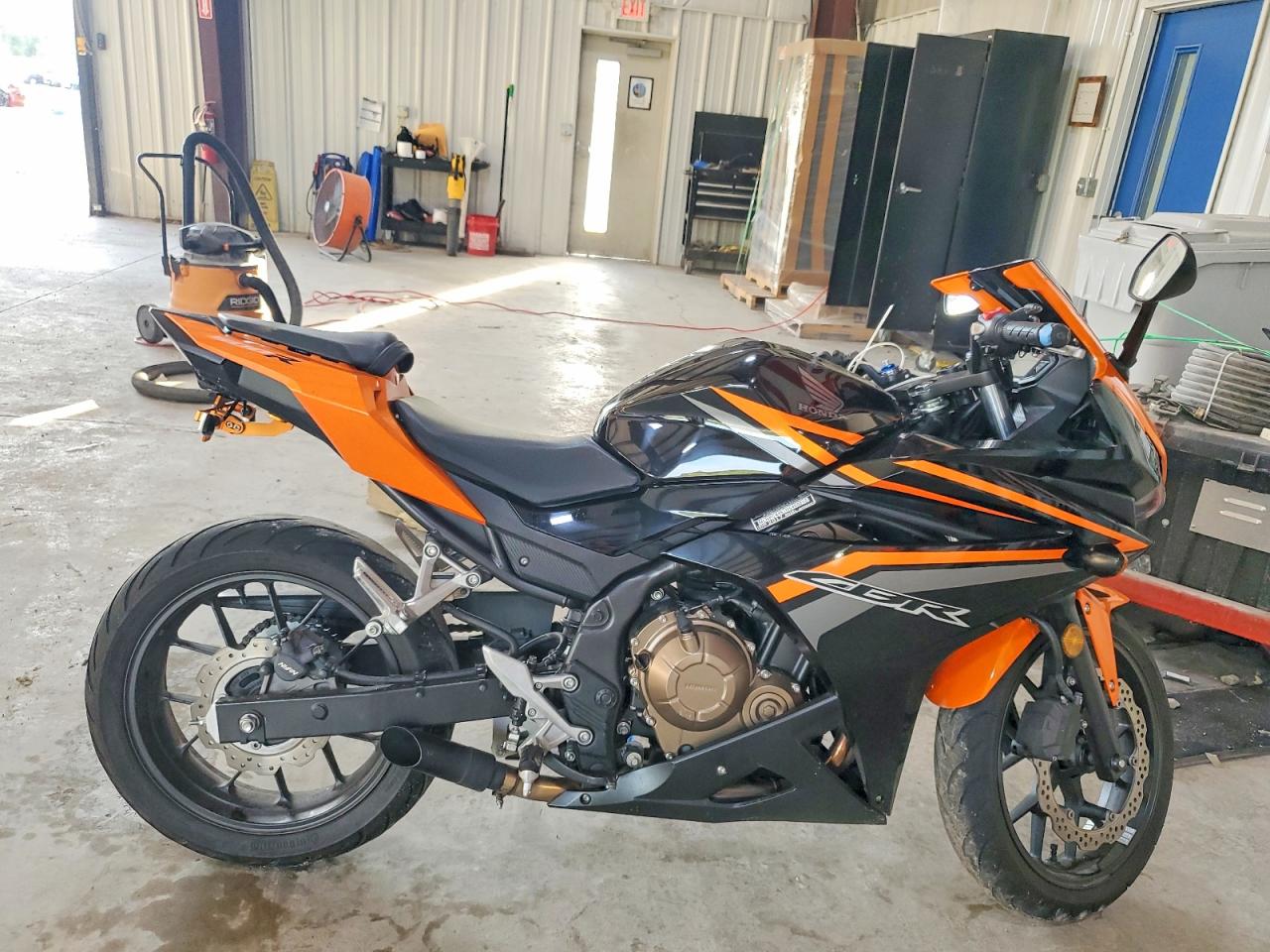 2017 HONDA CBR CYCLE