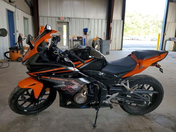 2017 HONDA CBR CYCLE