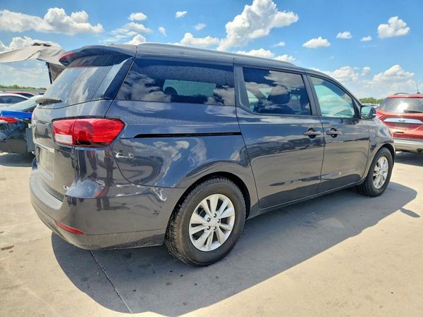2015 KIA SEDONA GL - Middle-low