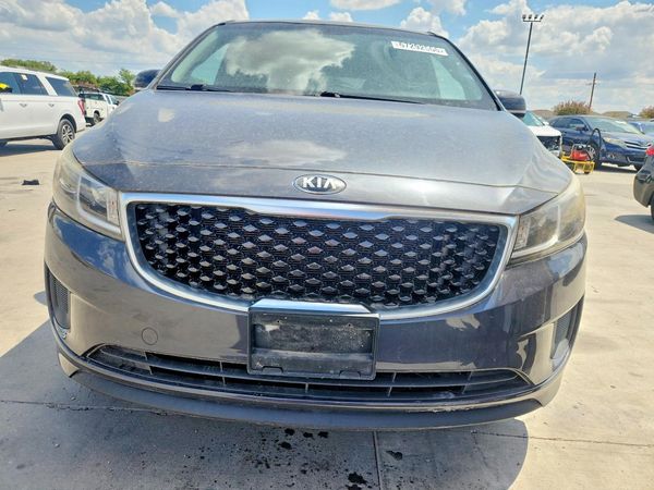2015 KIA SEDONA GL - Middle-low