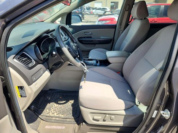 2015 KIA SEDONA GL - Middle-low