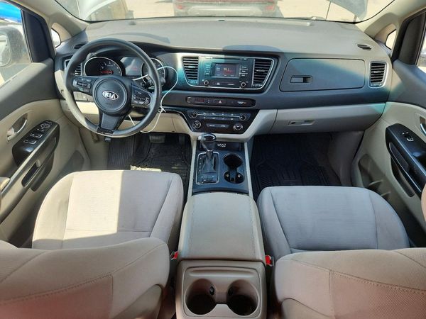 2015 KIA SEDONA GL - Middle-low
