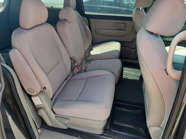 2015 KIA SEDONA GL - Middle-low