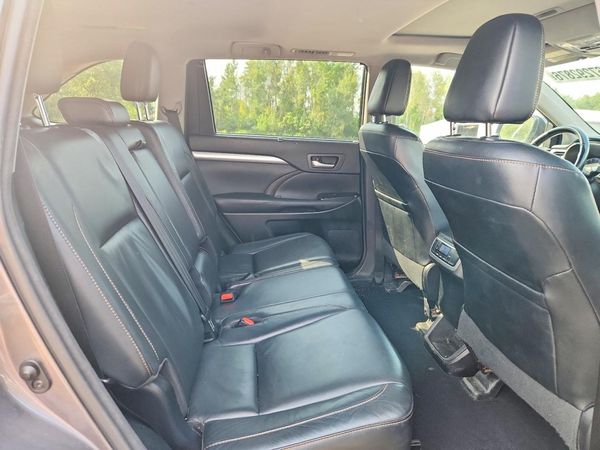 2017 TOYOTA HIGHLANDER