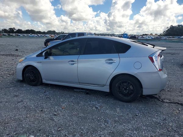 2012 TOYOTA PRIUS
