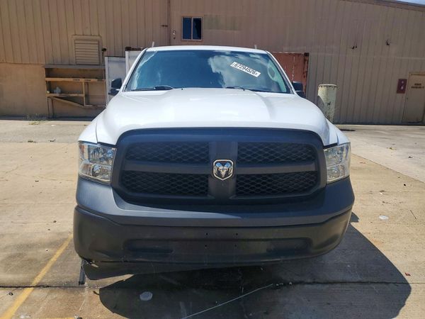2023 RAM 1500 CLASSIC