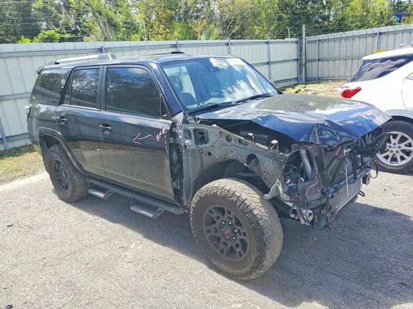 2022 TOYOTA 4RUNNER