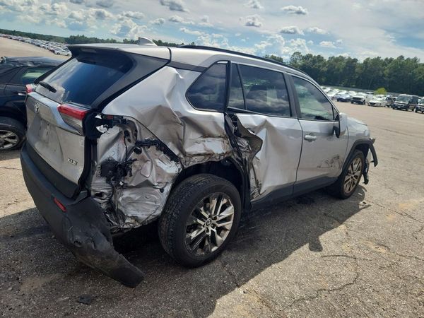2020 TOYOTA RAV4