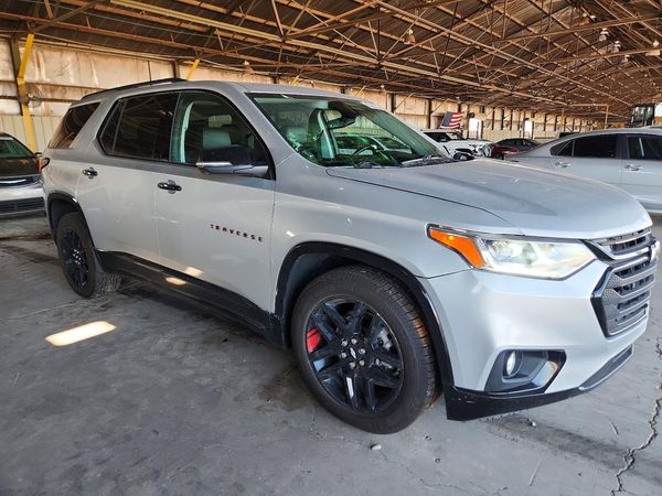 2021 CHEVROLET TRAVERSE Premier — Passenger 3/4