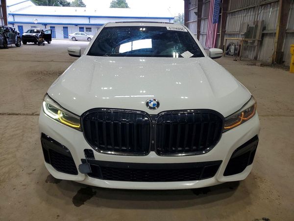 2020 BMW 740
