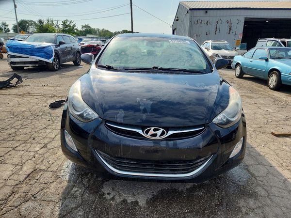 2013 HYUNDAI ELANTRA