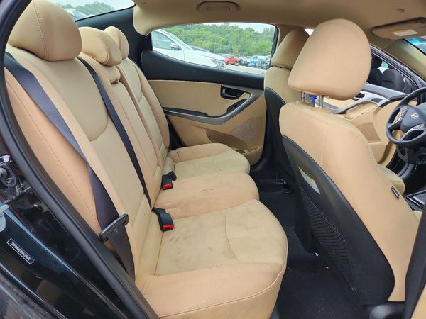 2013 HYUNDAI ELANTRA