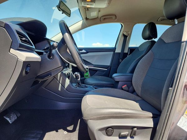 2022 VOLKSWAGEN TAOS