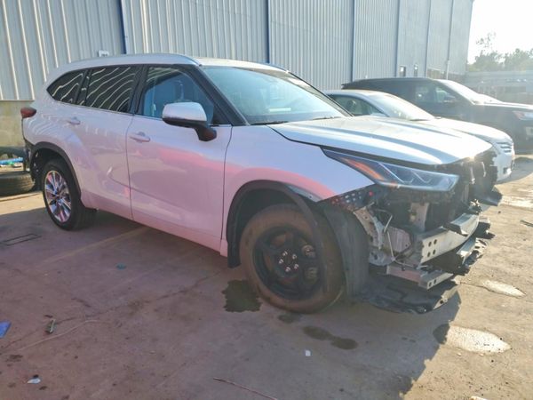 2022 TOYOTA HIGHLANDER