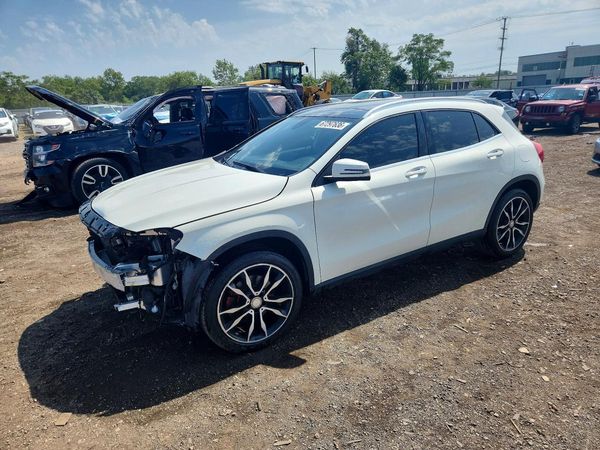 2017 MERCEDES-BENZ GLA GLA250-4M