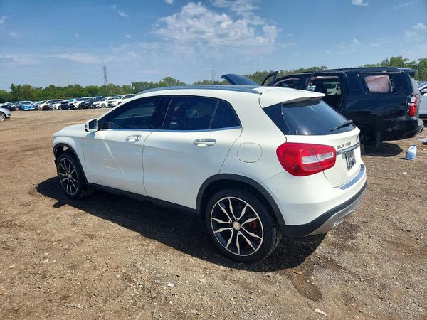 2017 MERCEDES-BENZ GLA GLA250-4M