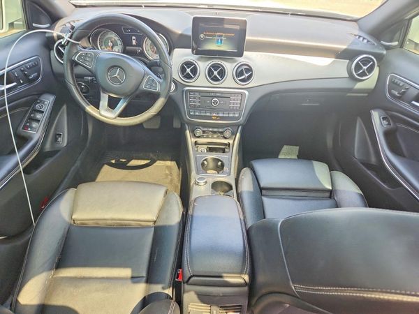 2017 MERCEDES-BENZ GLA GLA250-4M