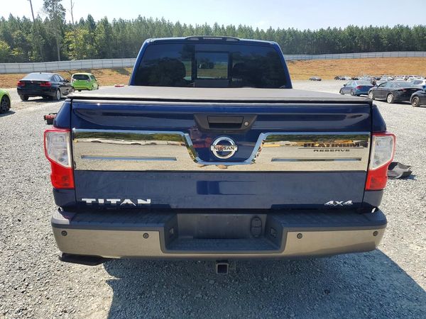 2019 NISSAN TITAN