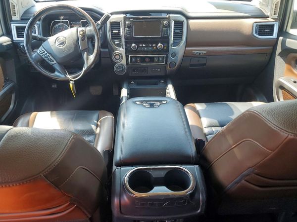 2019 NISSAN TITAN