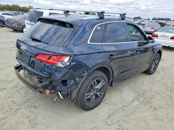 2020 AUDI Q5 E quattro Premium