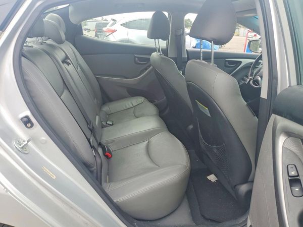 2013 HYUNDAI ELANTRA