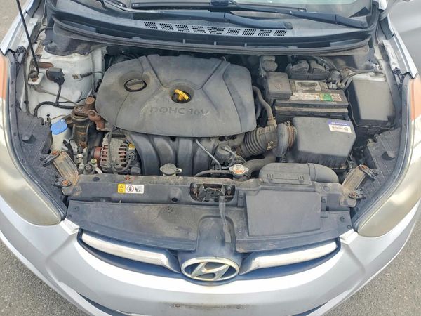 2013 HYUNDAI ELANTRA